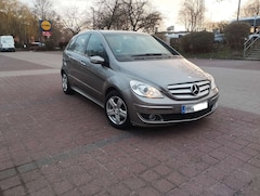 Bild des Angebotes Mercedes-Benz B 170 Sport Paket | Neuer TÜV | Panoramadach | PDC