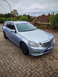 Bild des Angebotes Mercedes-Benz E 220 T CDI 7G-TRONIC