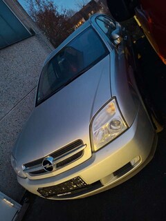 Bild des Angebotes Opel Vectra Vectra 2.2 DTI Caravan  Edition(2004 - 2004)