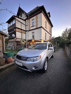 Bild des Angebotes Mitsubishi Outlander 2.0 DI-D 4WD Inform