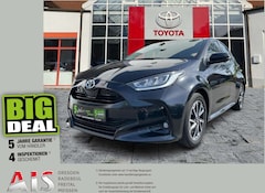 Bild des Angebotes Toyota Yaris 1.5 Hybrid Team D DAB*KAM*SHZ*LED