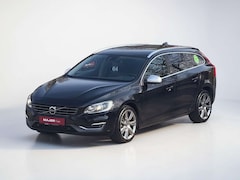 Bild des Angebotes Volvo V60 Kombi D5 Summum STANDHEIZUNG*LEDER*MEMO*TEMP