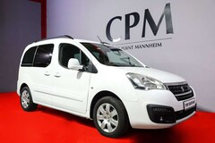 Bild des Angebotes Peugeot Partner PARTNER TEPEE ALLURE STHZG NAVI PDC AHK R-KAM.