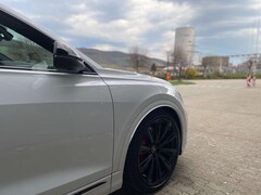 Bild des Angebotes Audi SQ8 leasing pano AHK alcantara alle assistenzsysteme