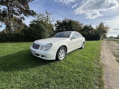 Bild des Angebotes Mercedes-Benz E 270 CDI Classic