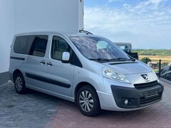 Bild des Angebotes Peugeot Expert L1H1*8SITZER*AHK*FLÜGELTÜREN*