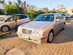 Mercedes-Benz E 240 ELEGANCE*Automatik*157264km* TUV-Insp.Neu