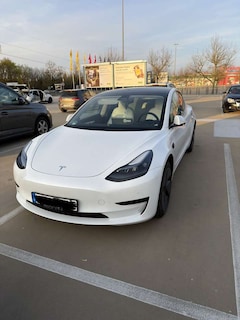 Bild des Angebotes Tesla Model 3 Standard Reichweite Hinterradantrieb Baujahr 2023
