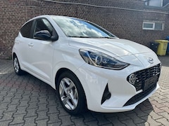 Bild des Angebotes Hyundai i10 i10 1.0 Intro EDITION Wenig km/h