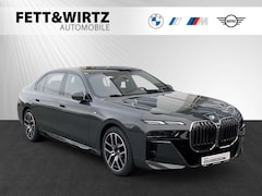 Bild des Angebotes BMW 740 d xDrive M Sport|Bowers&Wilkins|SkyLounge
