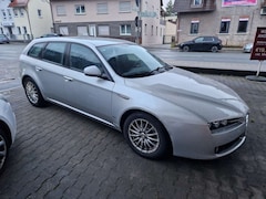 Bild des Angebotes Alfa Romeo 159 Sportwagon 1.9 JTS 16V Distinctive