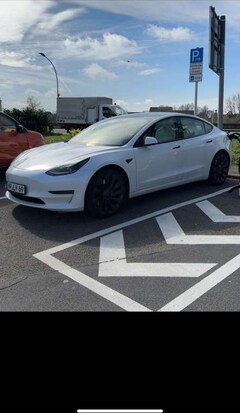 Bild des Angebotes Tesla Model 3 Langstreckenbatt. Allradantrieb Dual Motor Perform