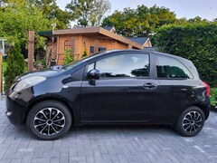 Bild des Angebotes Toyota Yaris Yaris 1.0 linea luna