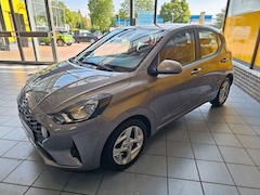 Bild des Angebotes Hyundai i10 Trend AUTOMATIK SHZ PDC LenkrHzg DAB Spurhal