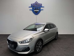 Bild des Angebotes Hyundai i30 cw Premium *LHZ*RKam*LaneAss*LED*