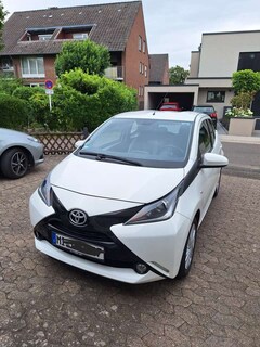 Bild des Angebotes Toyota Aygo x-play touch