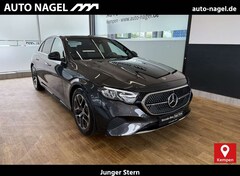 Bild des Angebotes Mercedes-Benz E 220 E 220 d Avantgarde +LED+NAVI+DAB+DISTRONIC+ Navi