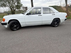Bild des Angebotes Mercedes-Benz 190 190 E 1.8 Automatik TÜV NEU 76.000 Km H Ken.
