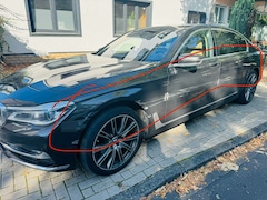 Bild des Angebotes BMW 740 740 Lang d xDrive - VOLLAUSSTATTUNG - Seitenschade