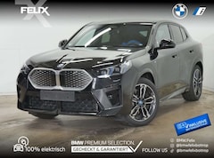 Bild des Angebotes BMW iX2 30xDrive+ M SPORTPAKET+AHK+ICONIC GLOW