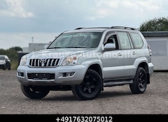 Bild des Angebotes Toyota Land Cruiser 3.0 D-4D Aut. 6 Sitze Sitzhzg AHK