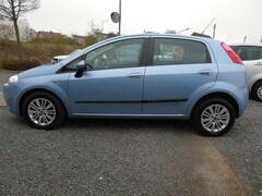 Bild des Angebotes Fiat Punto GRANDE 1.4 16V*2 HD*HU NEU*INSPEKTION NEU*GARANTIE