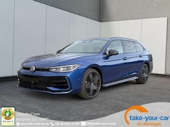 Bild des Angebotes VW Passat Variant R-Line 4WD+BLACK+PANO+AHK+DCC+MATRIX+HARMAN 2.0...