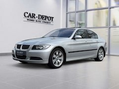Bild des Angebotes BMW 330 Lim. 330i xDrive*NAV*S-DACH*AUOTMA.*PDC*SHZ*