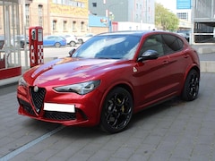 Bild des Angebotes Alfa Romeo Stelvio Quadrifoglio Anniversario 100 - Akrapovic, Pano