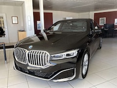 Bild des Angebotes BMW 730 d Schiebedach/Standhz/Park&DrivingPRO/WR
