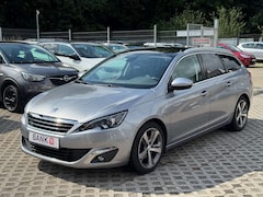 Bild des Angebotes Peugeot 308 1,2i*Vollleder*Sitzheizung*Panorama*