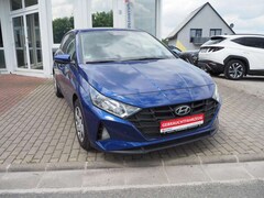 Bild des Angebotes Hyundai i20 Essential 1.2 *8-fach*Winterpaket*Kamera*