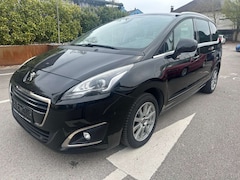 Peugeot 5008 Allure*7 Sitzer*TÜV NEU*
