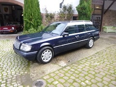 Bild des Angebotes Mercedes-Benz 200 E 200 Kombi *5 GANG* KLIMA*  100 KW Sehr orig.!