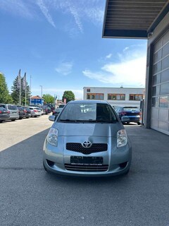 Bild des Angebotes Toyota Yaris Sol