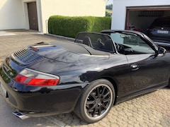 Bild des Angebotes Porsche 911 Carrera 4 Cabrio 996 Hardtop + 4 Winterräder Schalter sehr gepflegt