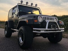 Bild des Angebotes Jeep Wrangler 4.0 Sport ** seilwinde -**Gasanlage * Monstertruck