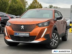 Bild des Angebotes Peugeot 2008 e- Active Pack Elektro 136 SHZ/TEMP/PDC/DAB
