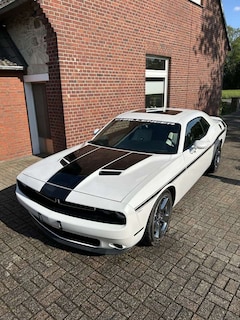 Bild des Angebotes Dodge Challenger SXT Plus V6, LPG, ACC, Totwinkelass., Leder