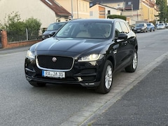 Bild des Angebotes Jaguar F-Pace 20d AWD Aut. Portfolio