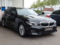 Bild des Angebotes BMW 318 d Touring Aut Advantage Navi LCP Leder LED