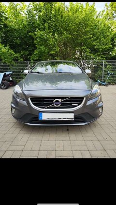 Bild des Angebotes Volvo V40 D2 R Design