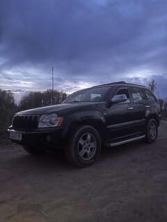 Bild des Angebotes Jeep Grand Cherokee 3.0 CRD Automatik DPF Laredo