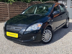 Bild des Angebotes Kia Ceed / cee'd 1.6 Automatik EX Klima Parkhilfe TÜV 11/26