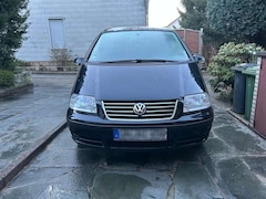 Bild des Angebotes VW Sharan 2.0 TDI DPF Comfortline Zahnriemen Neu! etc.