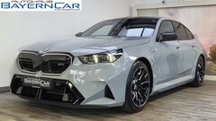 Bild des Angebotes BMW M5 AHK Sitzlüftung B&W ACC MultiSeats CarbonExt.