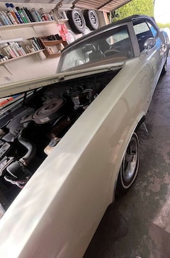 Bild des Angebotes Oldsmobile Cutlass 350 V-8 Rocket