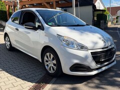Bild des Angebotes Peugeot 208 Access,ÖL-DRUCK LEUCHTET ,Tüv 11/26