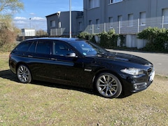 Bild des Angebotes BMW 535 F11 535d xDrive Touring STHZ, AHK, HUD, Vollleder