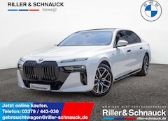 Bild des Angebotes BMW 740 d xDrive M-Sport STANDHZ PANO 360° B&W RSE